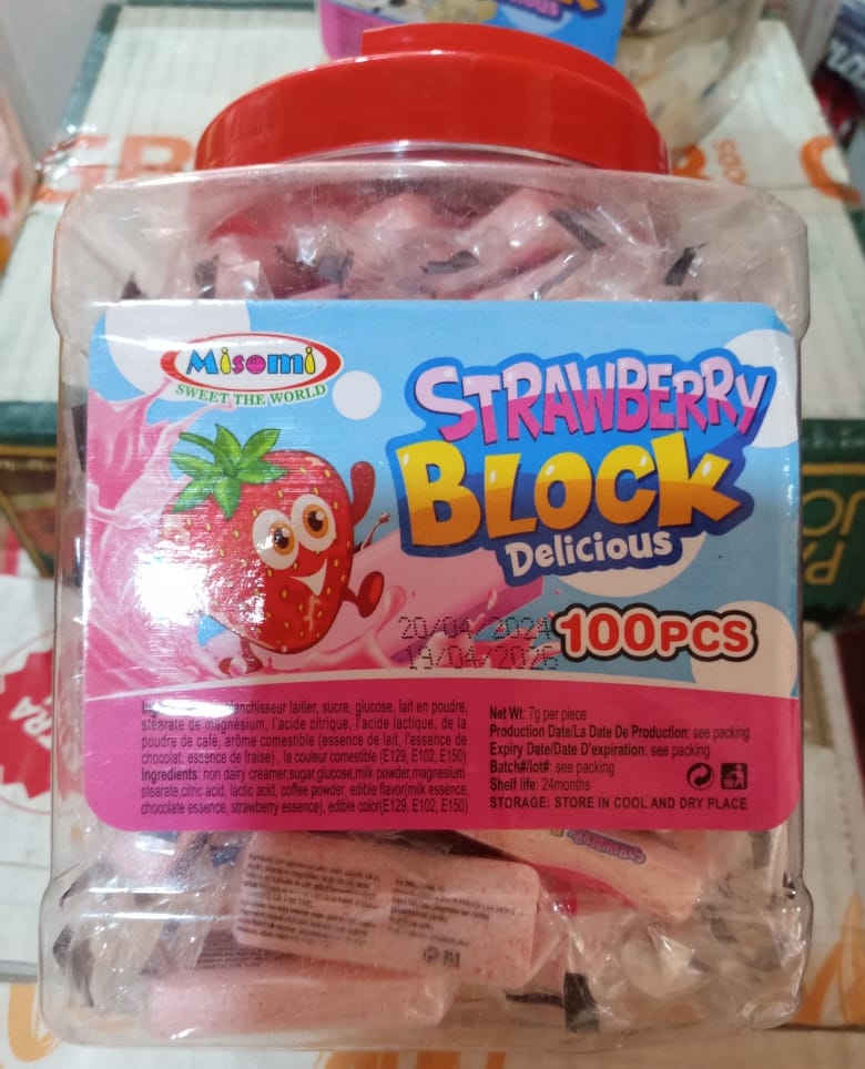 Strawberry block*100